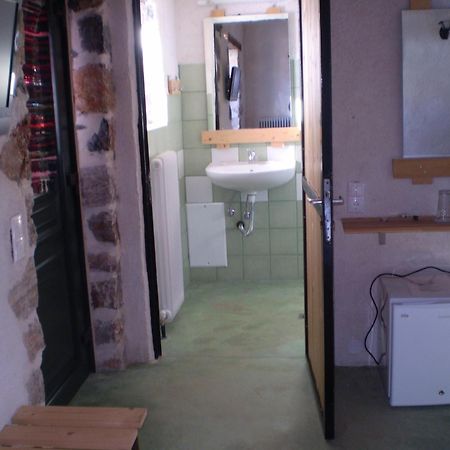 Arachovitika Kalivia Hotel Karyes Room photo