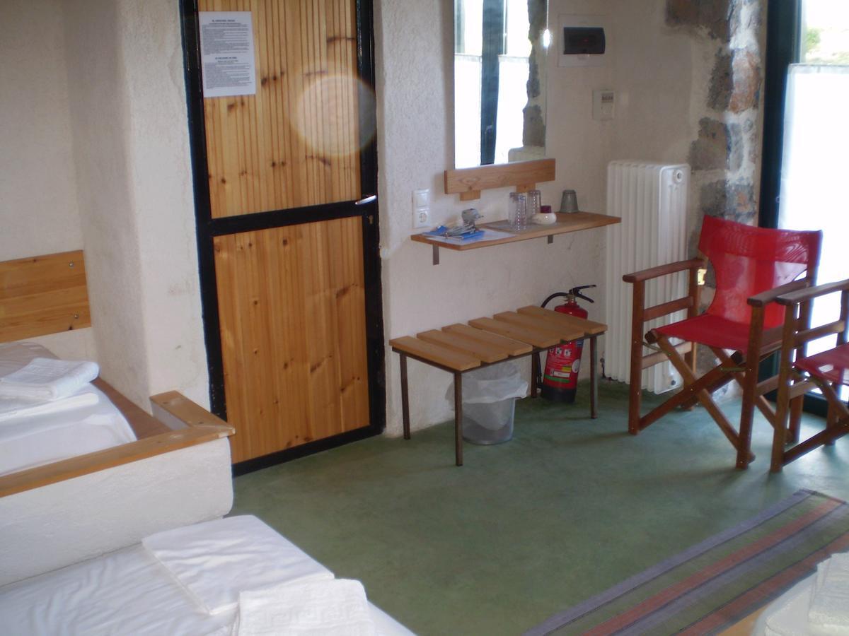 Arachovitika Kalivia Hotel Karyes Room photo